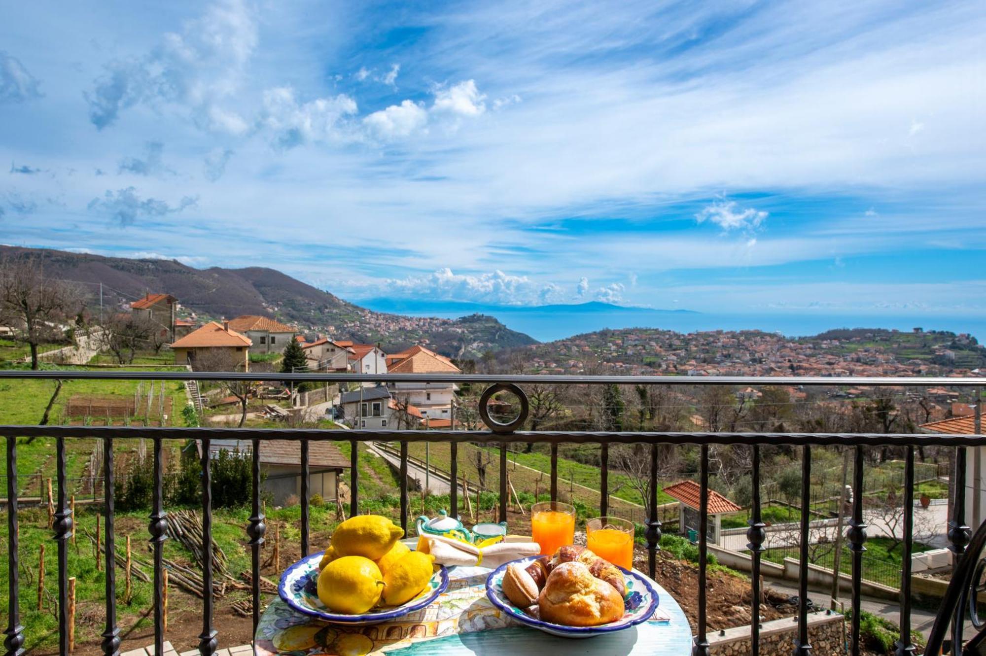 Bed and Breakfast Il Vigneto Di Nonno Pietro Agerola Exterior foto